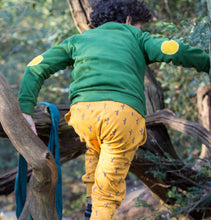 Lade das Bild in den Galerie-Viewer, Gemütliche Jogginghose von Golden Forest
