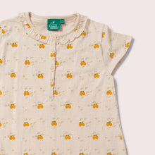 Cargar imagen en el visor de la galería,       Little-Green-Radicals-Cream-Organic-Button-Nightie-With-Lemon-Print-Closeup
