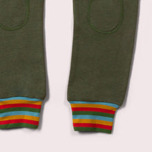 Lade das Bild in den Galerie-Viewer,       Little-Green-Radicals-Green-Marl-Organic-Comfy-Joggers-With-Rainbow-Pattern-Closeup
