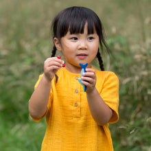 Lade das Bild in den Galerie-Viewer,     Little-Green-Radicals-Orange-Muslin-Loose-Short-Sleeve-Top-Kid
