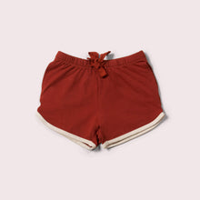 Lade das Bild in den Galerie-Viewer,       Little-Green-Radicals-Red-Run-Around-Shorts
