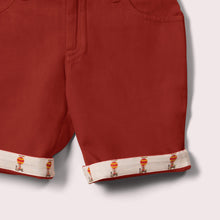 Lade das Bild in den Galerie-Viewer,    Little-Green-Radicals-Red-Twill-Sunshine-Shorts-Closeup-View
