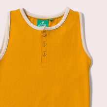 Lade das Bild in den Galerie-Viewer,    Little-Green-Radicals-Yellow-Organic-Buttoned-Vest-Closeup
