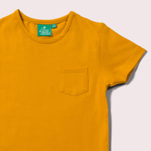 Lade das Bild in den Galerie-Viewer,       Little-Green-Radicals-Yellow-Pocket-Short-Sleeve-T-Shirt-Closeup
