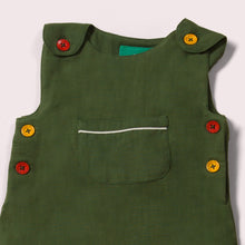 Lade das Bild in den Galerie-Viewer, Little-Green-Radicals_Olive-And-Green-Dungarees-Closeup
