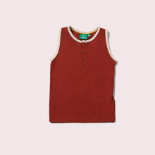 Lade das Bild in den Galerie-Viewer,     Little-Green-Radicals_Red-Organic-Buttoned-Vest
