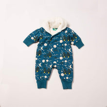 Lade das Bild in den Galerie-Viewer, Dark blue baby snowsuiit with sherpa lining, moon and star print
