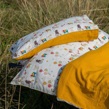 Cargar imagen en el visor de la galería, Jamboree Organic Duvet &amp; Pillow Bed Set
