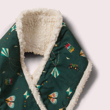 Cargar imagen en el visor de la galería, Midnight Kites Green Sherpa Scarf
