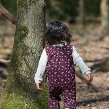 Lade das Bild in den Galerie-Viewer, Plum Flowers Playdays Latzhose
